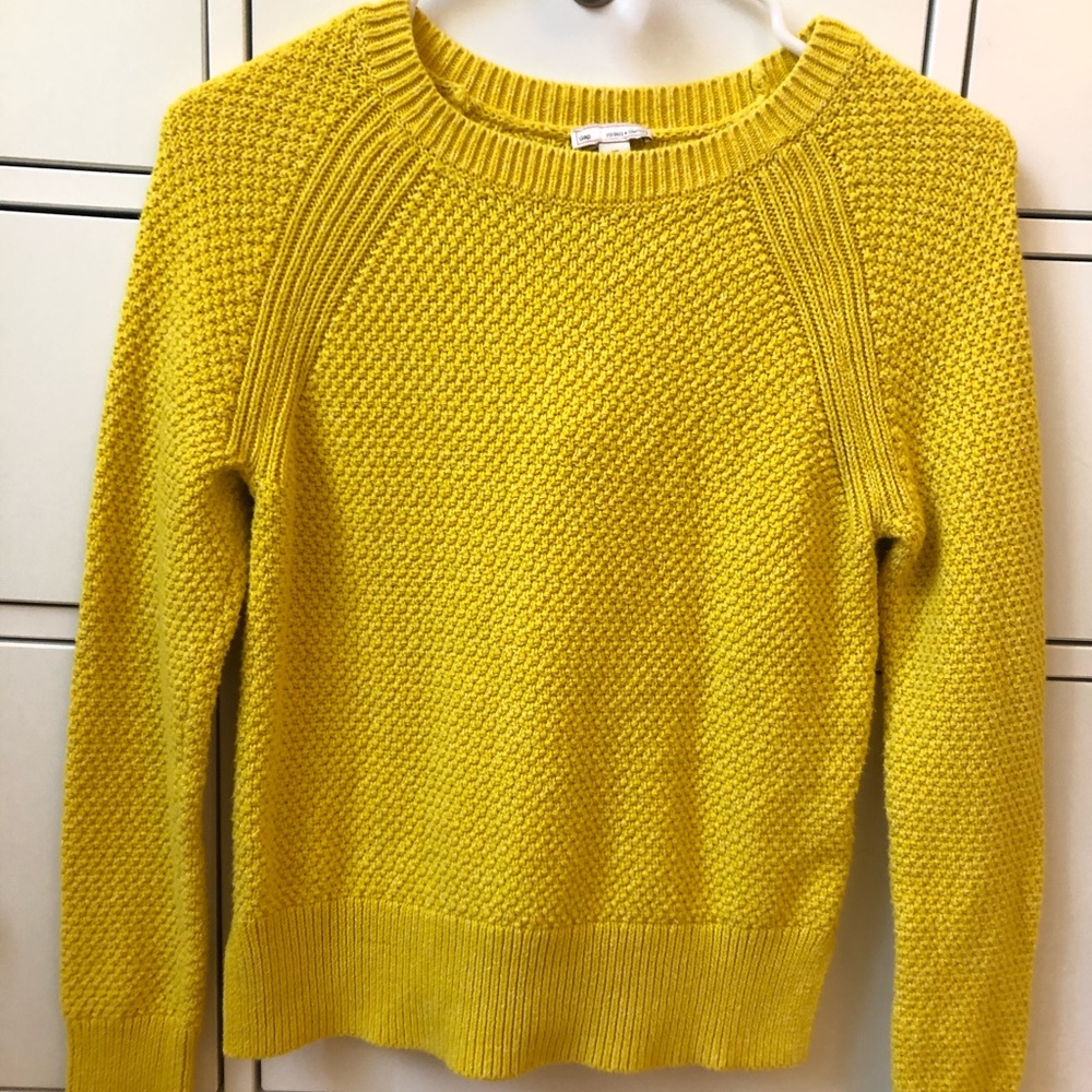 Gap knit sweater